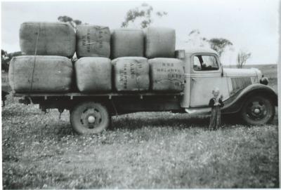 Black and White photograph Kellerberrin Hampton Farm 1950's Wool Clip