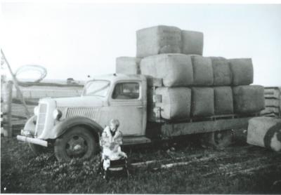 Black and White photograph Hampton Farm - Don Forsyth