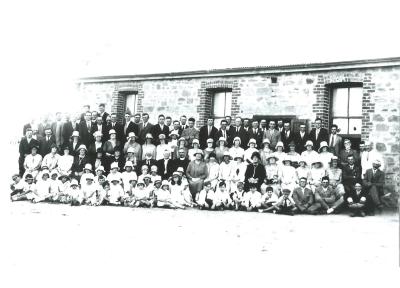 Black and White photograph.  Kellerberrin congregation of Kellerberrin and Districts Presbyterians at Agricultural Hall