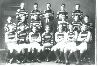 Black and White photograph.  Avon Football Association Country Week Team Back Row:  J Everett, J Oliver, W Palmer, J Dennis, J Charlton 2nd Row :  J Young, F Tilbrook, C Smith, G Jasper (Manager), C Metcalf, J Johns, E Gray Front Row:  C Bycroft, H Pay...