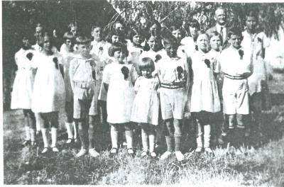 Black and White photograph.  Doodlakine School Choir 2nd Prize.  Music Festival