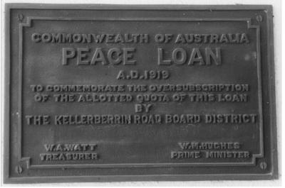 Black and White photograph.  Cannon Memorial. 1st world war 1914-1918 Placed at Kellerberrin Junior High School.