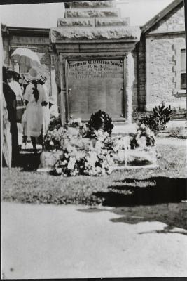 Black and White photograph.  Soldier's Memorial Eastern Districts Memorial Hospital