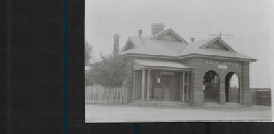 Black and White photograph.  Doodlakine Post Office