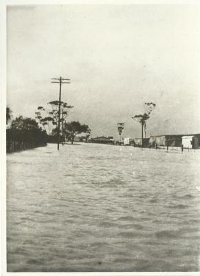 Black and White Photographs.  Flood 1917