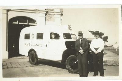 Black and White photograph of Kellerberrin Ambulance outside Ambulance rooms, Sewell St, Kellerberrin