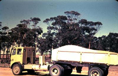 11 Slides showing work at Gunn's Pit South Kellerberrin.  Gunn's pit was owned and operated by Ray Gunn - Farmer, South Kellerberrin