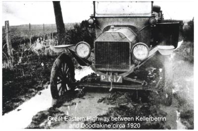 Black and White photograph Great Eastern Highway between Kellerberrin and Doodlakine