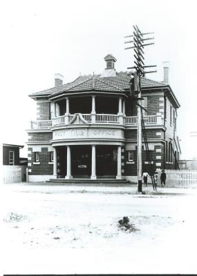 Black and White photograph.   Kellerberrin Post Office - probably when phone exchange shifted in 1913