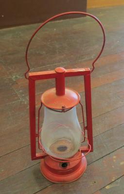 VICTOR STORM LANTERN NO22