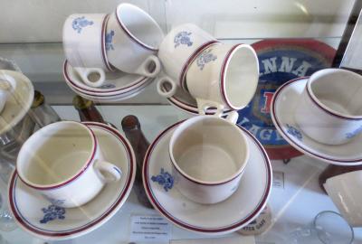 WAGR CUP& SAUCER SET