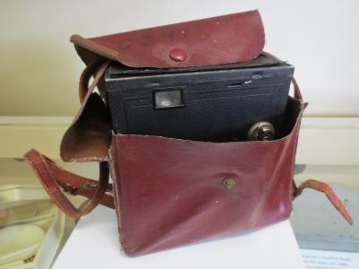 BROWNIE CAMERA &RED LEATHER CASE