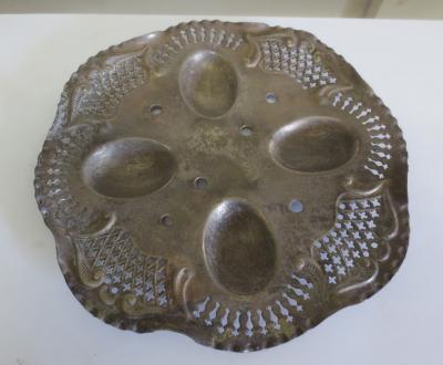 METAL PLATTER FOR SERVING BOILED EGGS