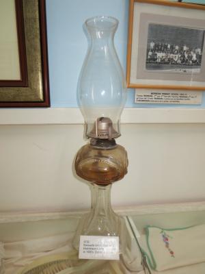 CLEAR AND AMBER GLASS KEROSENE LAMP WITH CHIMNEY