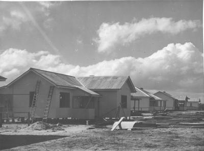 MERREDIN TOWNSITE HOUSES IN CONSTRUCTION 1949 APROX