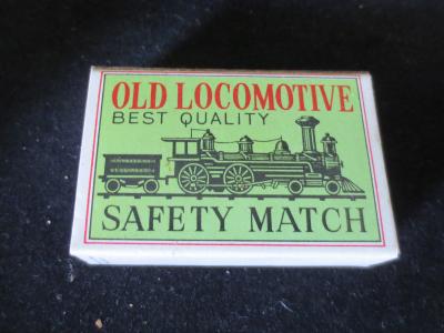 OLD LOCOMOTIVE MATCHES & BOX