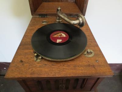 GRAMOPHONE