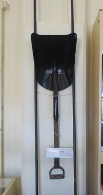 COAL SHOVEL