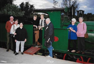 MUSEUMS AUSTRALIA LAURA GREY FAY OVERHEU VISIT 2000