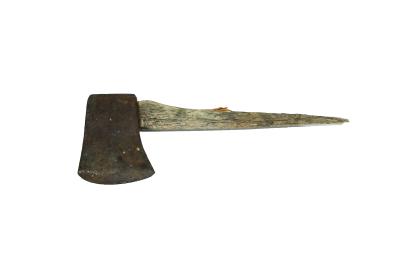 AXE WITH BROKEN HANDLE 