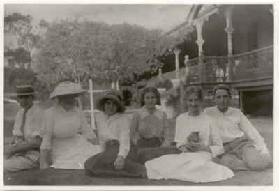 George Family, 26 Bay Road, Claremont