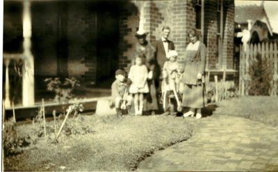 Garland Family, 74 Bay View Terrace, Claremont