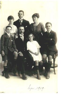 J. THOMAS PEET AND HIS FAMILY
