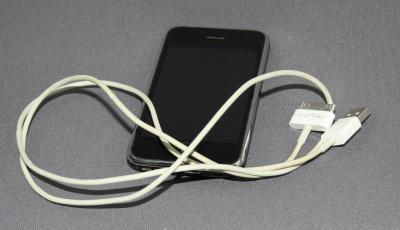 IPHONE 3G CHARGER