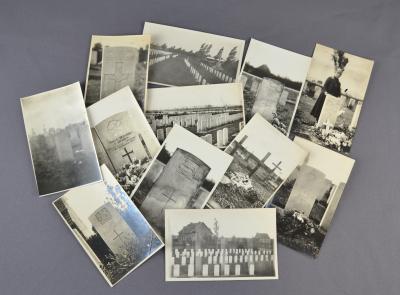 PHOTOGRAPHS OF WWI WAR GRAVES