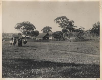 FIRST HOUSE ON CULHAM WITH GROUP OF PEOPLE ON HORSEBACK