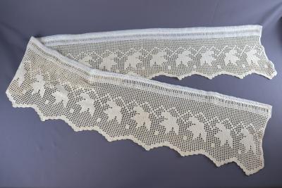 LACED CROCHETED CURTAIN