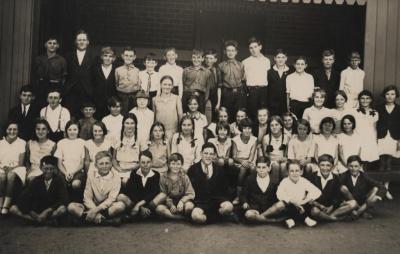 GROUP OF SCHOOL STUDENTS, TOODYAY SCHOOL DUKE STREET