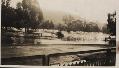 AVON RIVER IN FLOOD TOODYAY 1930