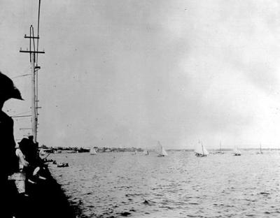 Yachts racing on the Swan River, 191-?