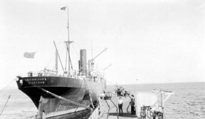 Cargo ship "Devon City" at Esperance.