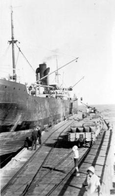 Wheat being loaded on ship at Esperance.