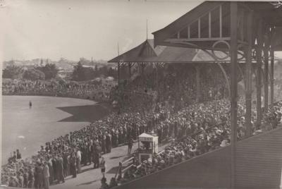 PHOTOGRAPH: SPECTATORS AT SUBIACO OVAL