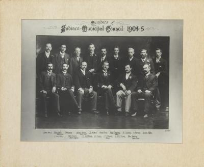 PHOTOGRAPH: MAYOR AND COUNCILLORS 1904 - 1905