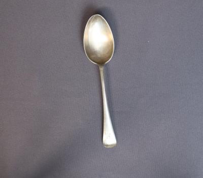 SERVING SPOON