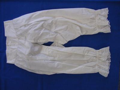 GENERAL EMBROIDERY, PANTALOONS