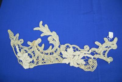 TAPE LACE, DRESS FRONT