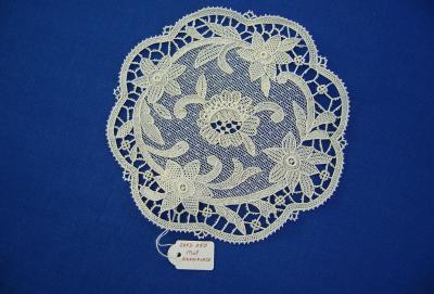 NEEDLE LACE, MAT