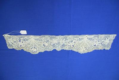 LACE, TAPE LACE, NEEDLELACE, COLLAR