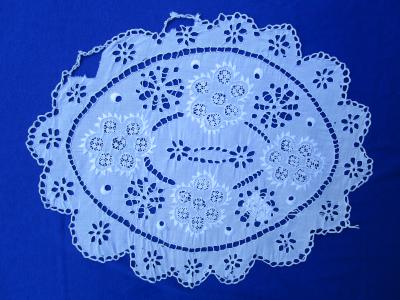 BRODERIE ANGLAISE, MAT