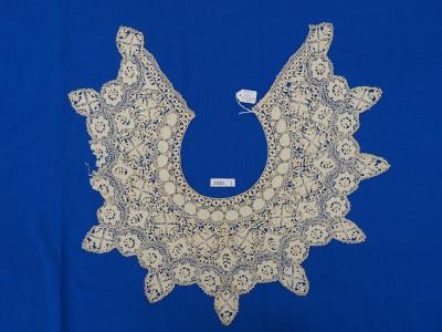 LACE, MALTESE, COLLAR