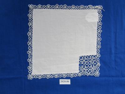 HANDKERCHIEF, TATTING