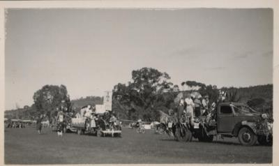 VICTORY DAY FLOATS