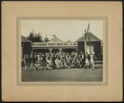 PHOTOGRAPH: KITCHENER PARK BOWLING CLUB, 1922