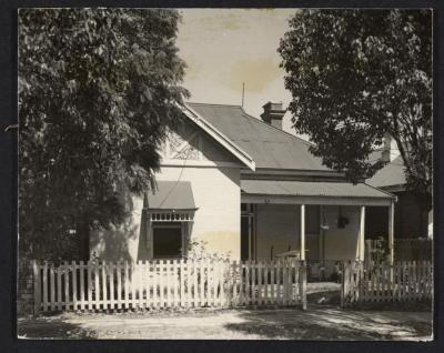 PHOTOGRAPH: VIEW OF HOUSE IN COGHLAN ROAD, SUBIACO