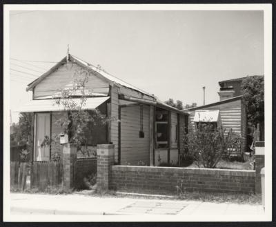 PHOTOGRAPH: SMALL TIMBER HOUSE IN PARK STREET